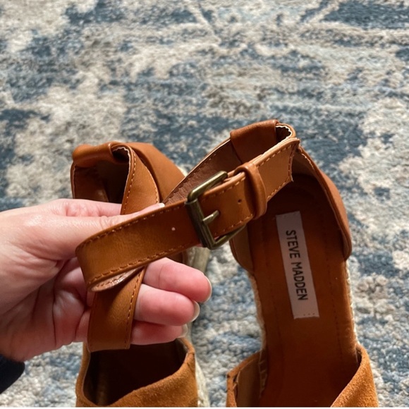 Steve Madden Jaylen Wedges size 9 - Picture 4 of 6